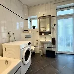 Elegante Jugendstil-wohnung - Ruhige Lage Naehe Hbf Apartment