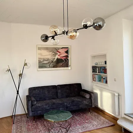 Elegante Jugendstil-wohnung - Ruhige Lage Naehe Hbf Daire